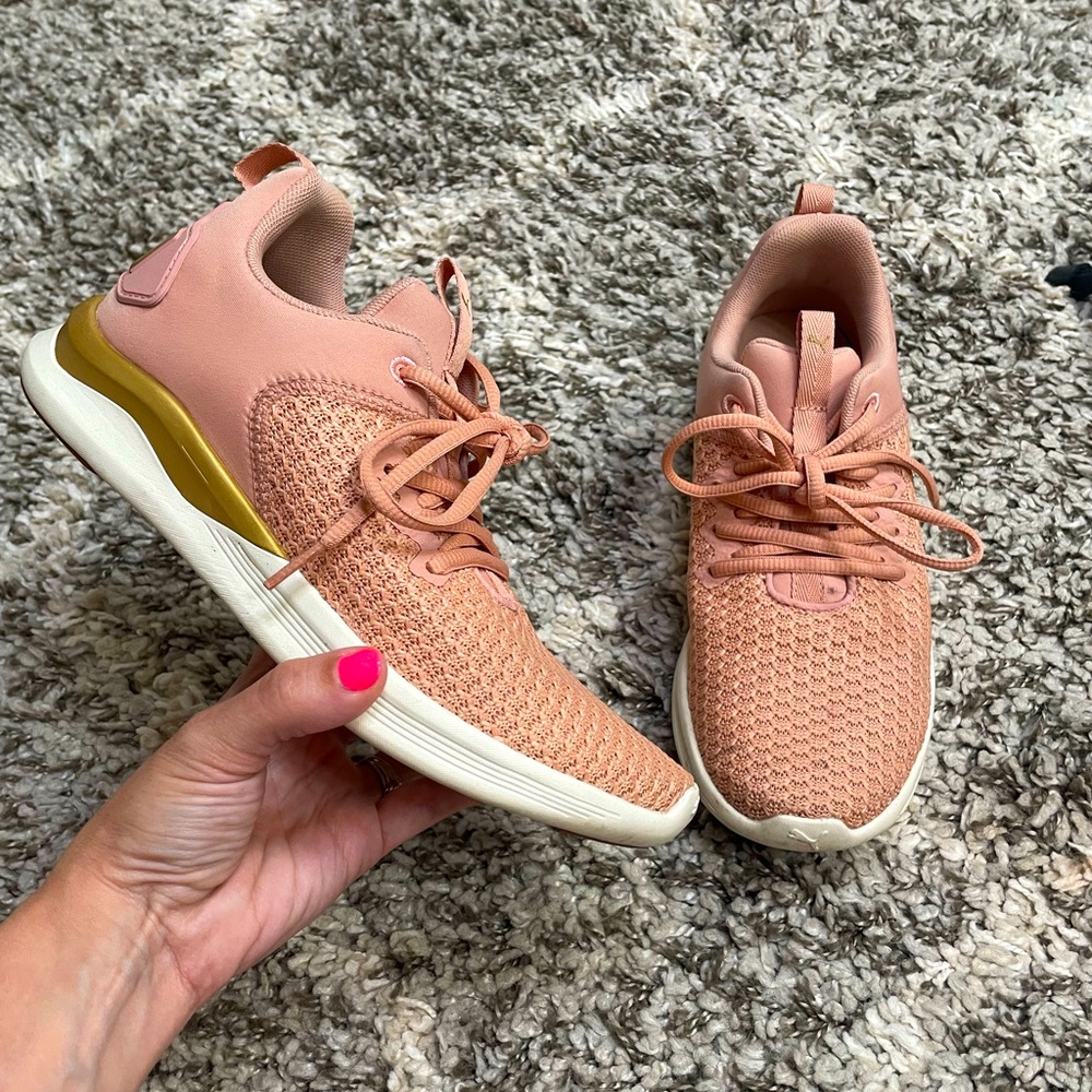 Puma Soft Foam Pink & Gold Sneakers Size 6.5